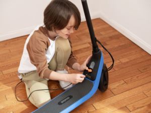 Ninebot C2 LITE - Trottinette électrique enfant (6 à 10ans) – Image 7
