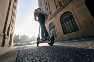 Trottinette électrique Ninebot F3 Pro D – Image 4